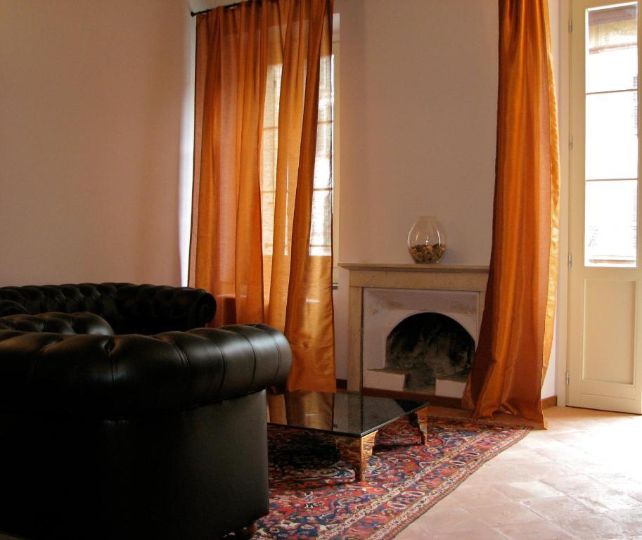 Parizzi Suites & Restaurant Parma Habitación foto